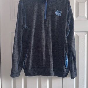 UNC Men's Logo Quarter Zip Lightweight Pullover size Large (42-44)